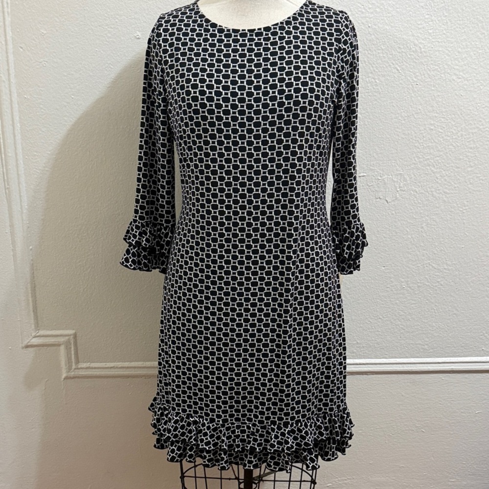 Elegant Black and White Patterned Dress